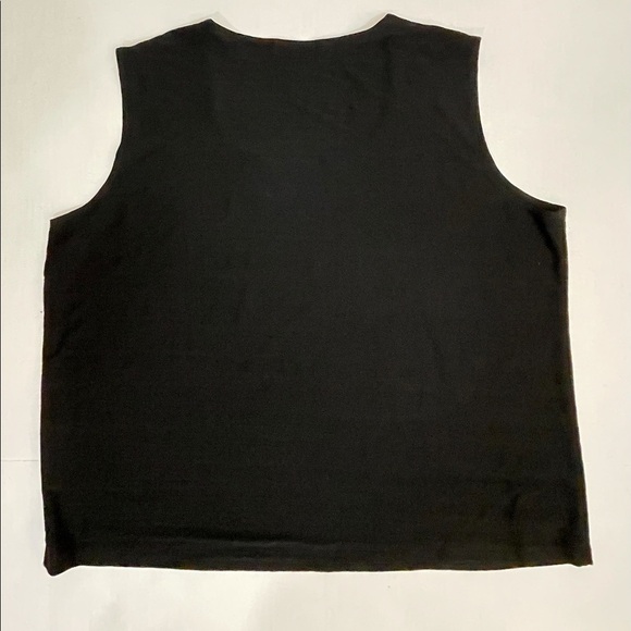 Dress barn sz 3 X sleeveless black top. Like new - Picture 2 of 6